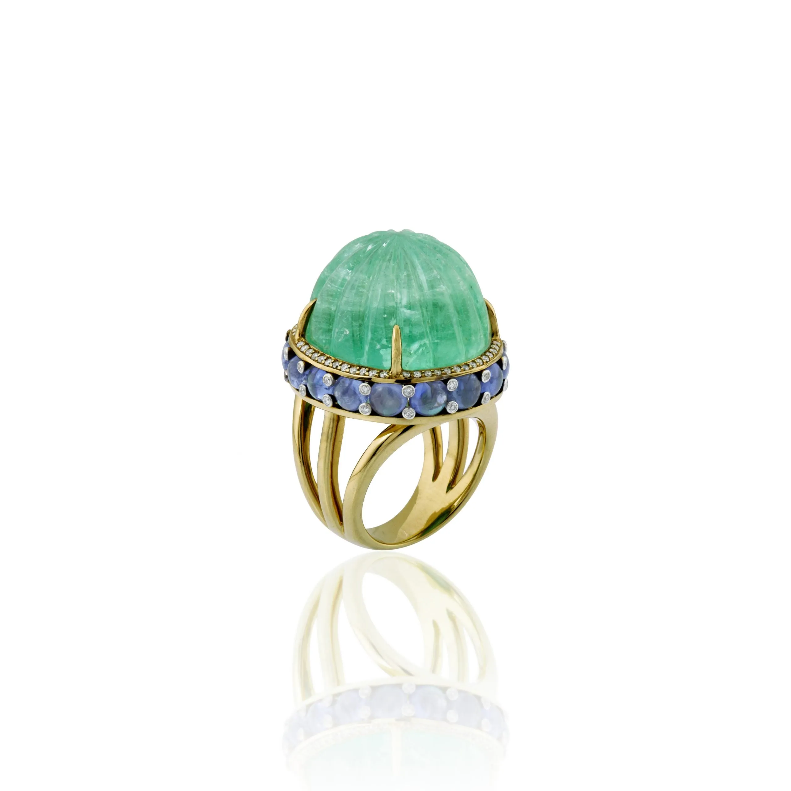 18kt Gold Carved Emerald Ring