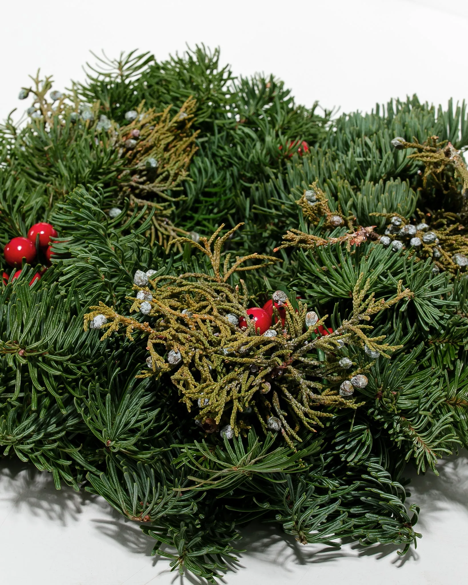 3" Noble Fir, Juniper, Cedar, and Pinecone Candle Ring