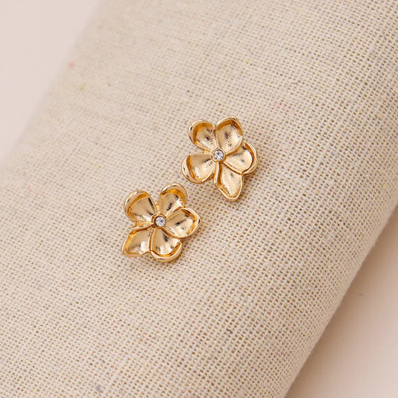 Alloy Floral Stud Earrings in Elegant Japanese Style