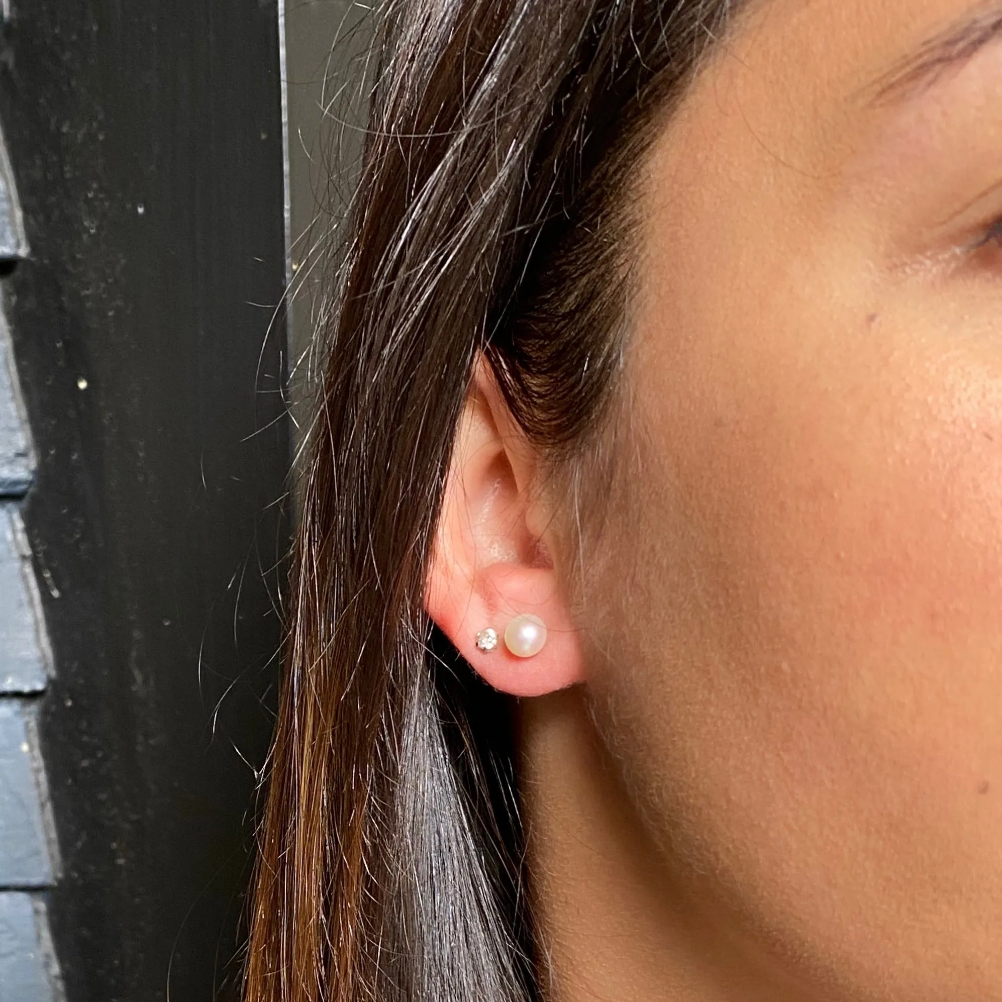 Classic Cultured Pearl Studs in 14k Gold