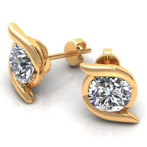 Fashionable 0.50CT Round Cut Diamond Stud Earrings in 14KT Yellow Gold