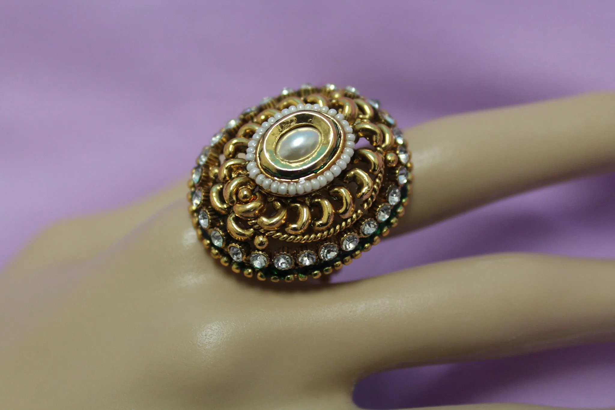 Finger Rings 3587 Gold Green Rings Shieno Sarees