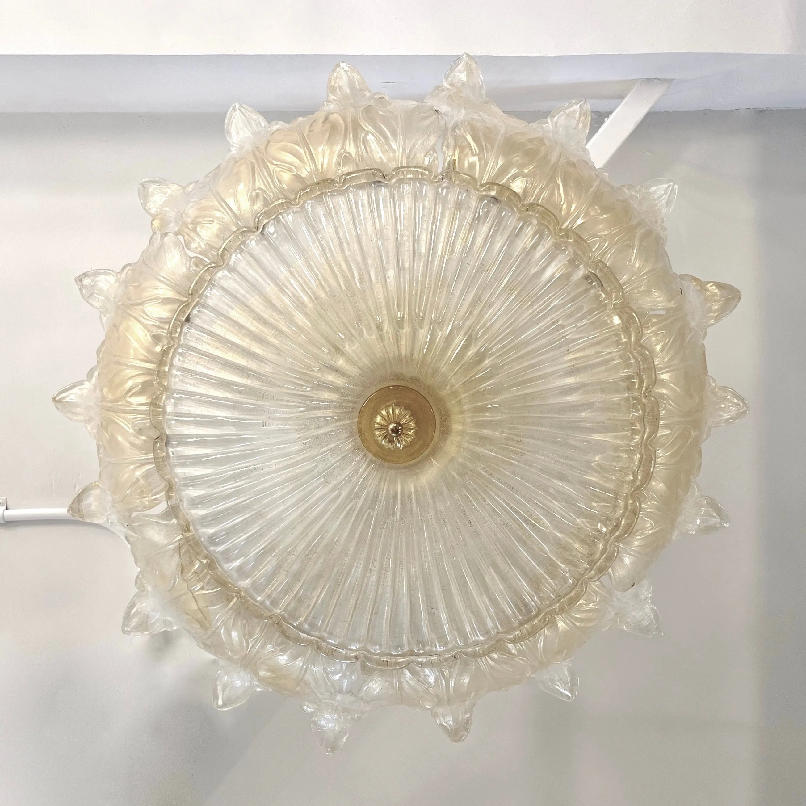 Italian Leaf Decor Pearl White and Gold Murano Glass Flush Mount Chandelier 1980