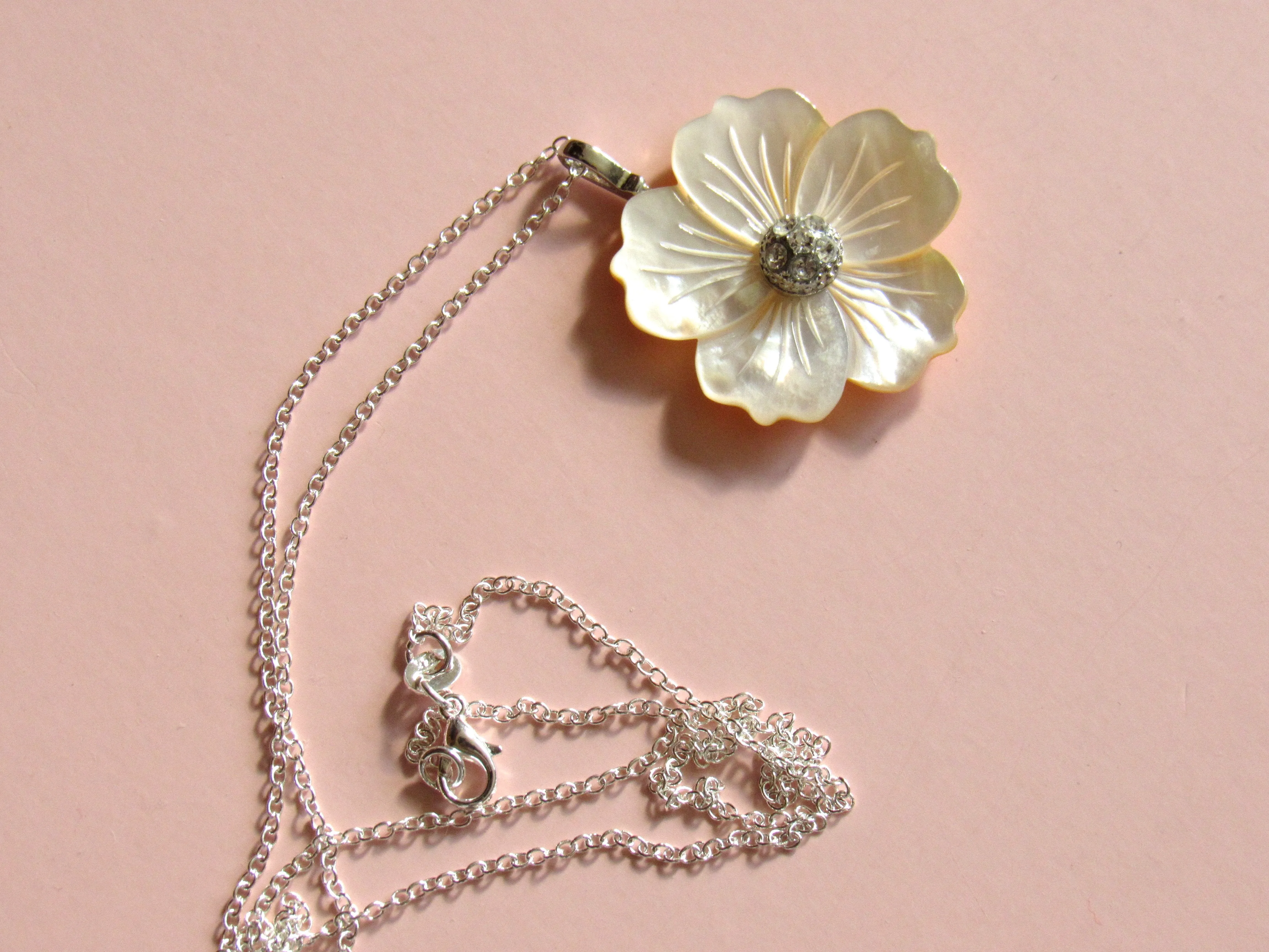 Mother of Pearl Floral Necklaces