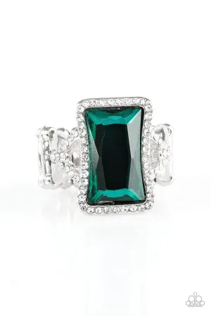 Paparazzi Ring ~ Glamour Icon - Green