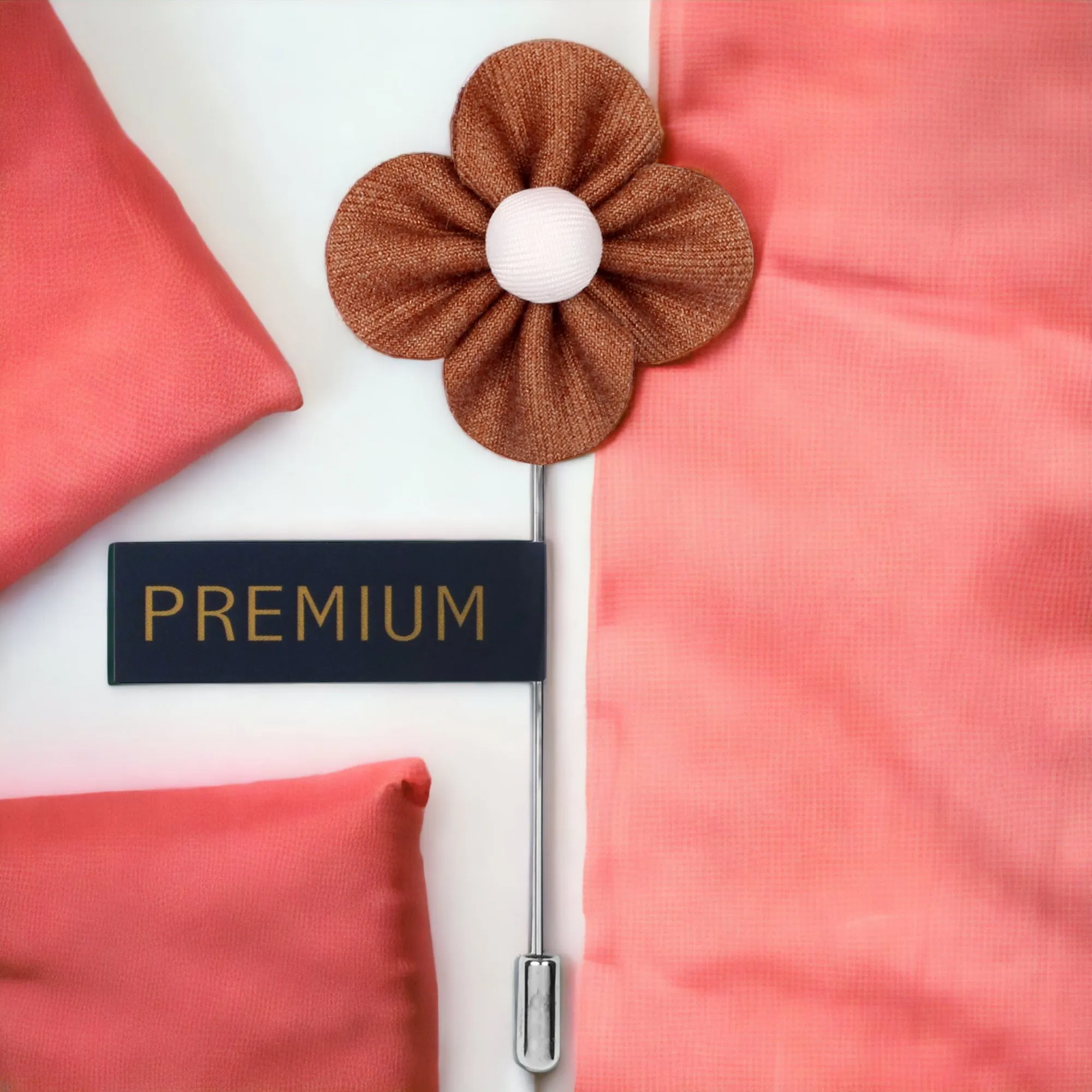 Peluche The Four Petal Flower Brown Brooch Lapel Pin