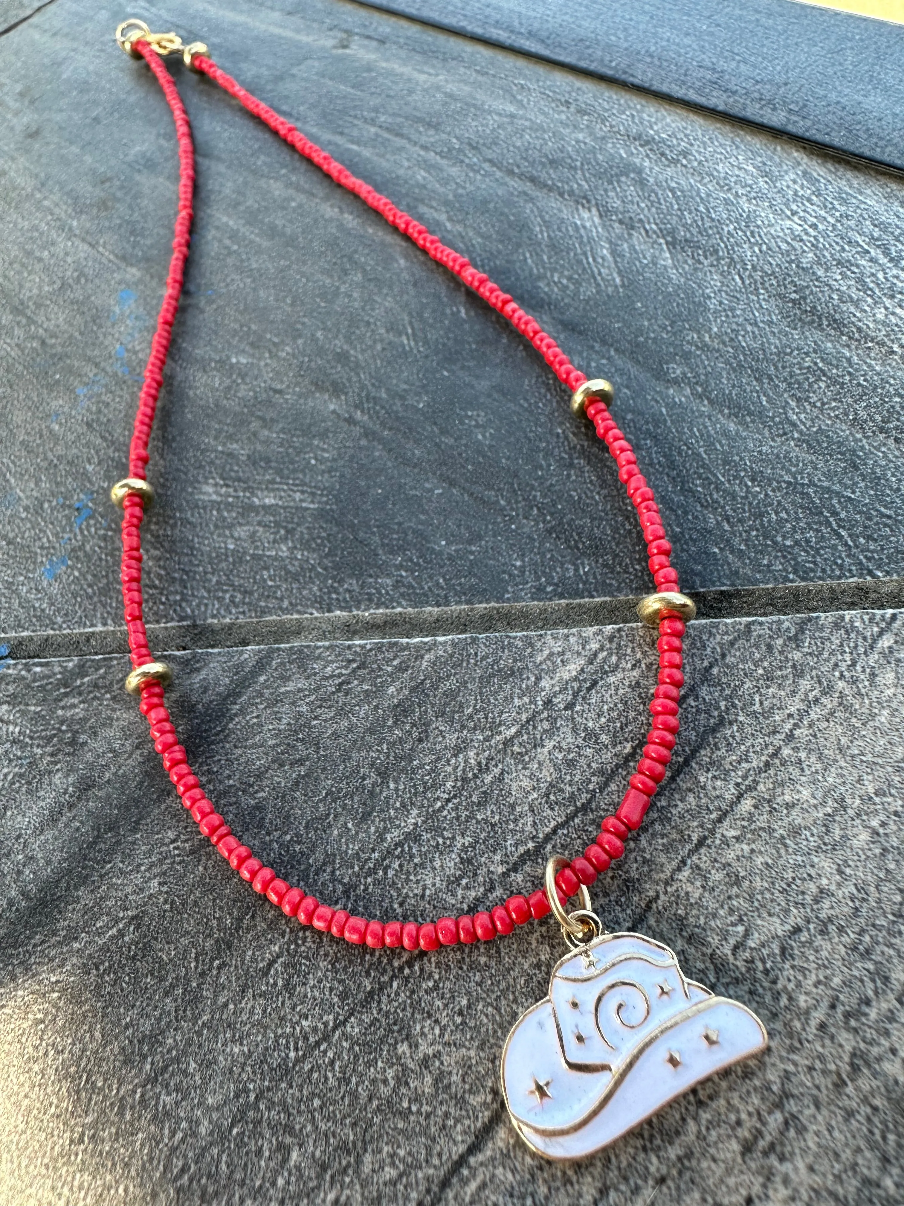 Red cowgirl choker