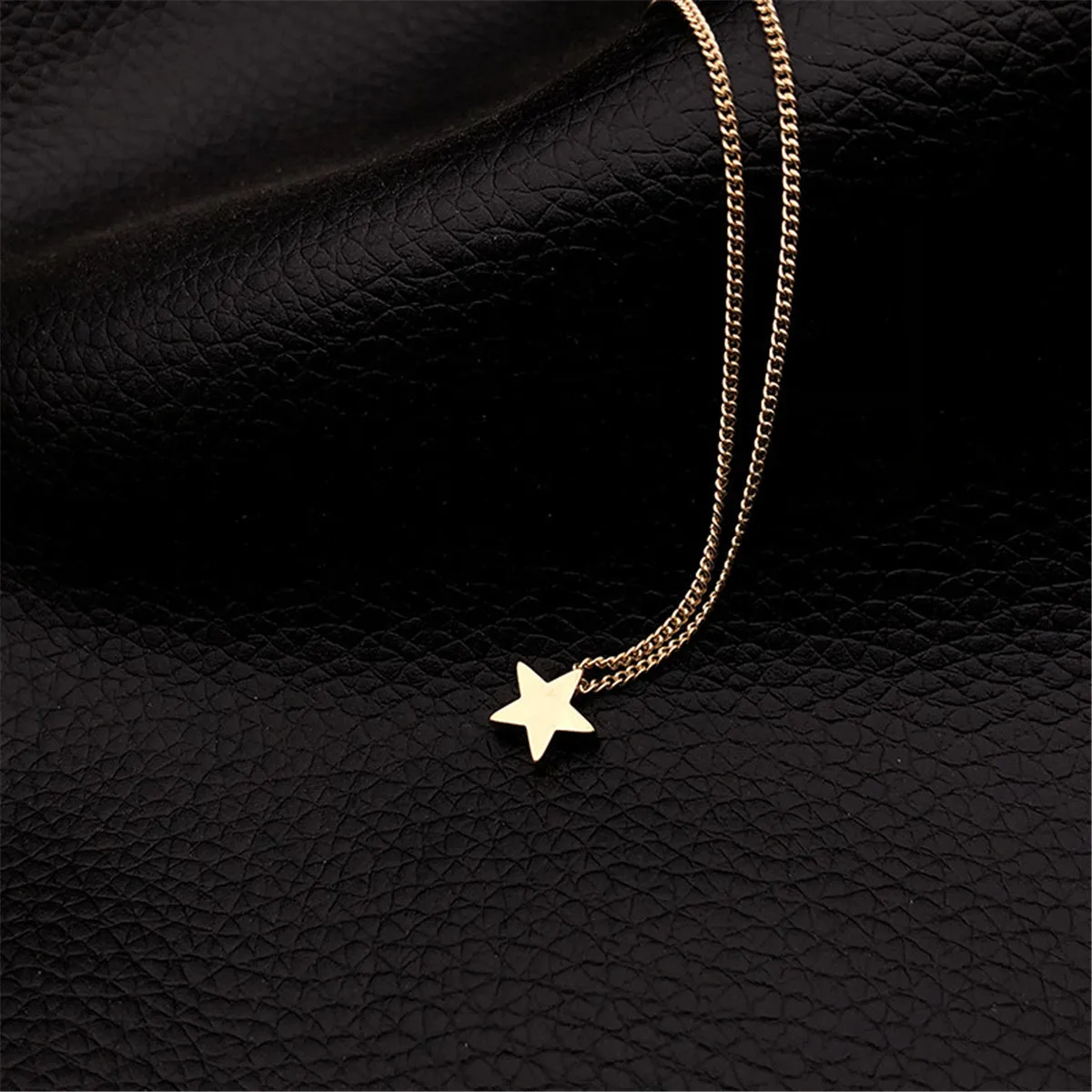 Simple Design Pentagon Star Pendant Necklace For Women Girls Luxury Statement Necklace Lucky Chokers Jewelry Gifts Party