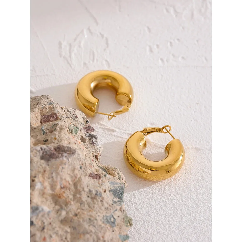 VAIGE Chunky Golden Stainless Steel Hoop Earrings - Minimalist Geometric Design for Fashionable Occasions